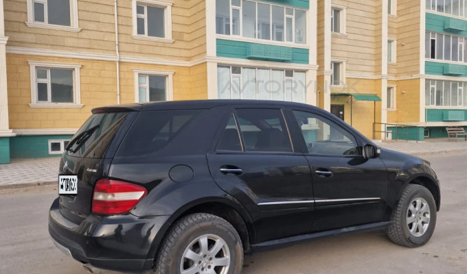Mercedes-Benz ML-Класс 2008 года