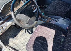 Mercedes-Benz E-Класс 1993 года