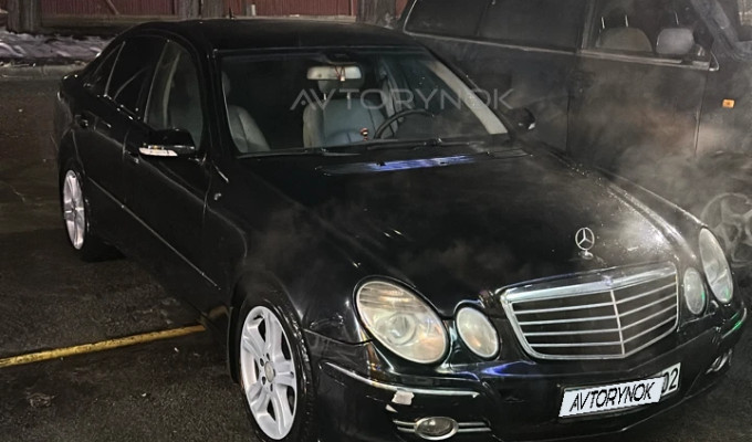 Mercedes-Benz E-Класс 2006 года