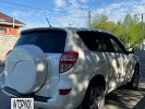 Toyota RAV4 2012 года