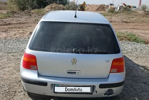 Volkswagen Golf 2002 года