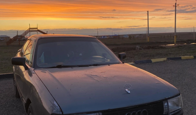 Audi 80 1990 года