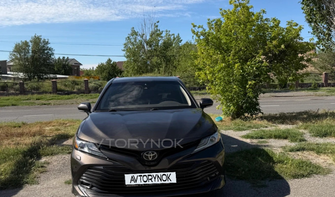 Toyota Camry 2017 года