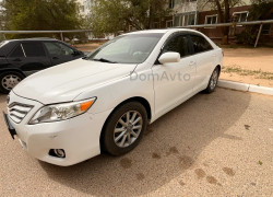 Toyota Camry 2010 года