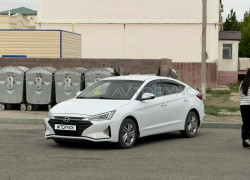 Hyundai Elantra 2019 года