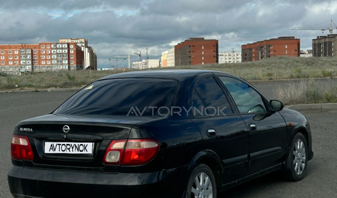 Nissan Almera 2003 года