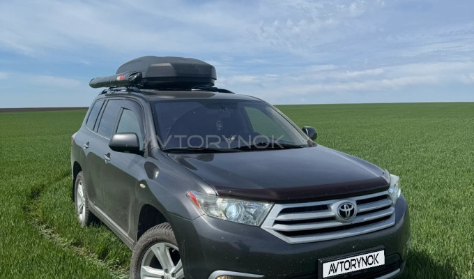 Toyota Highlander 2011 года