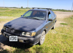Volkswagen Passat 1993 года