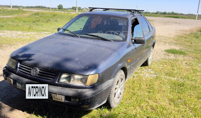 Volkswagen Passat 1993 года