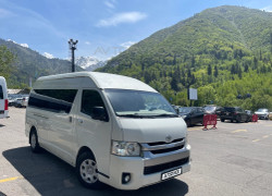 Toyota Hiace 2014 года