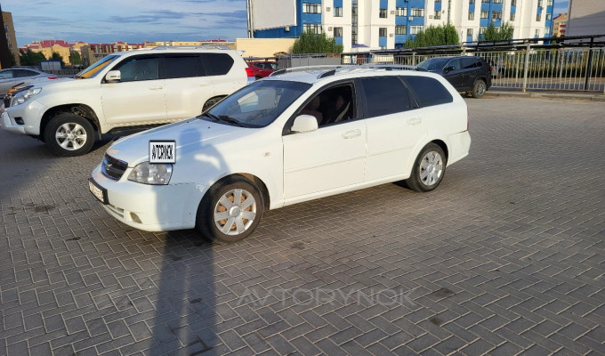 Chevrolet Lacetti 2011 года