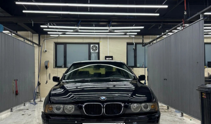 BMW 5 серия 2002 года