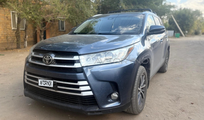 Toyota Highlander 2019 года
