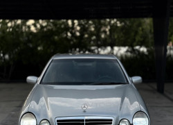 Mercedes-Benz E-Класс 2000 года