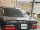 Mercedes-Benz E-Класс 2001 года