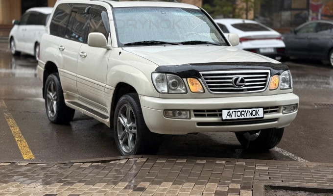 Lexus LX 2002 года
