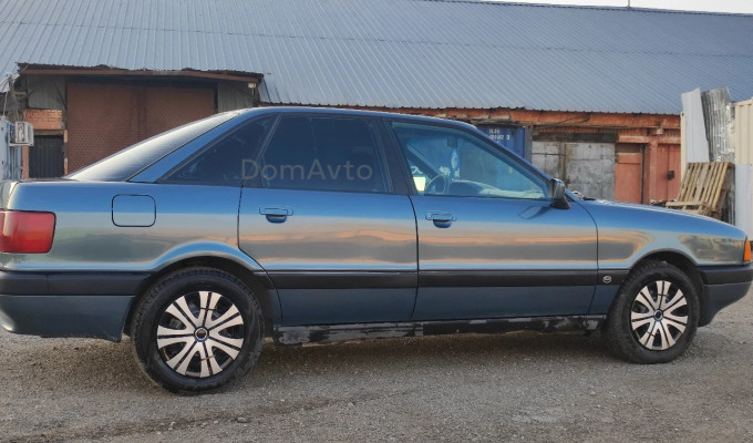 Audi 80 1990 года