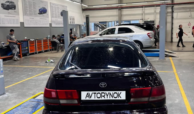 Toyota Carina E 1994 года