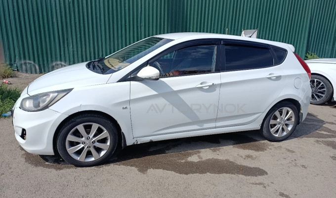 Hyundai Accent 2012 года