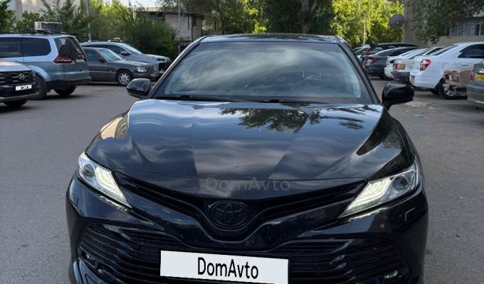 Toyota Camry 2019 года