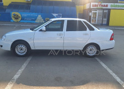 ВАЗ (Lada) Priora 2015 года