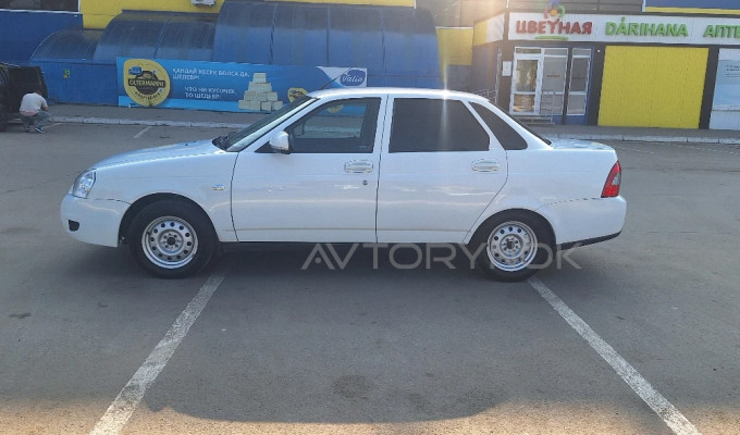 ВАЗ (Lada) Priora 2015 года