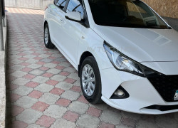 Hyundai Accent 2023 года