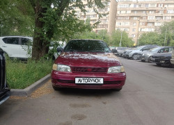 Toyota Carina E 1995 года
