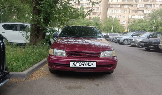 Toyota Carina E 1995 года