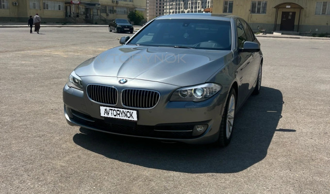 BMW 5 серия 2013 года