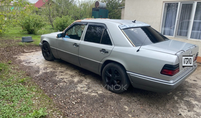 Mercedes-Benz E-Класс 1994 года