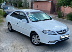 Daewoo Gentra 2014 года