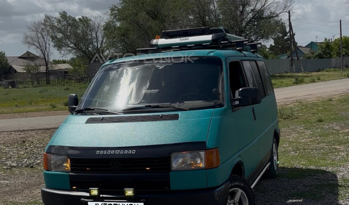 Volkswagen Transporter 1993 года