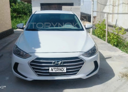 Hyundai Elantra 2017 года