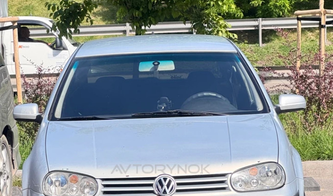 Volkswagen Golf 1999 года