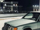 Mercedes-Benz E-Класс 1993 года