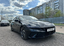 Hyundai Elantra 2024 года