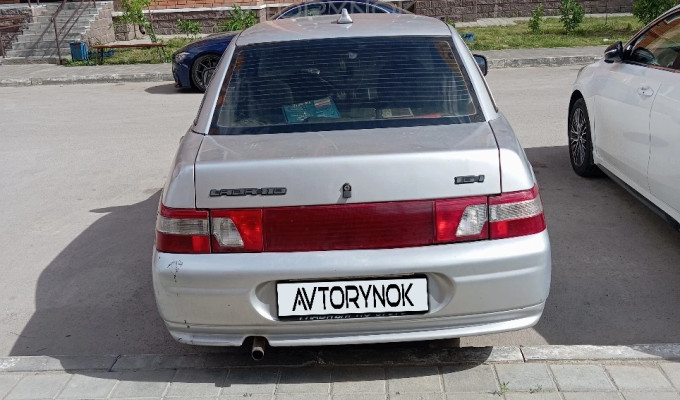 ВАЗ (Lada) 2110 2002 года