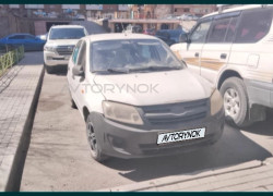 ВАЗ (Lada) Granta 2013 года