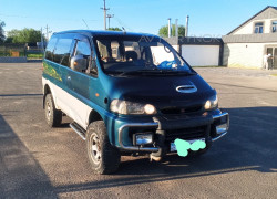 Mitsubishi Delica 1995 года