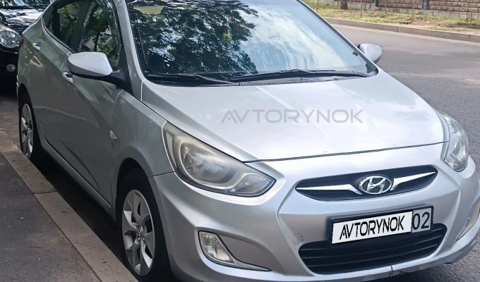 Hyundai Accent 2011 года