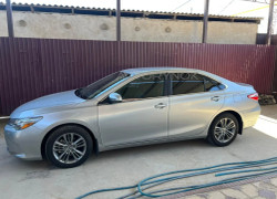 Toyota Camry 2016 года