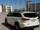 Toyota Highlander 2017 года