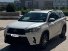 Toyota Highlander 2017 года