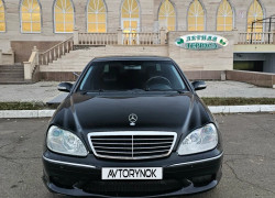 Mercedes-Benz S-Класс 2005 года