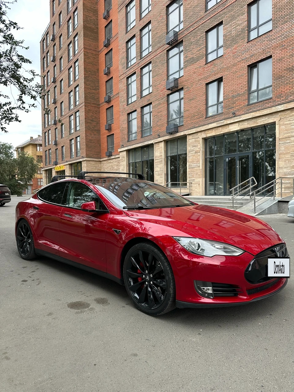 Tesla Model S, 2014