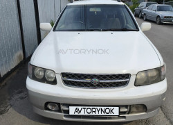 Nissan R'nessa 1998 года