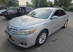 Toyota Camry 2011 года