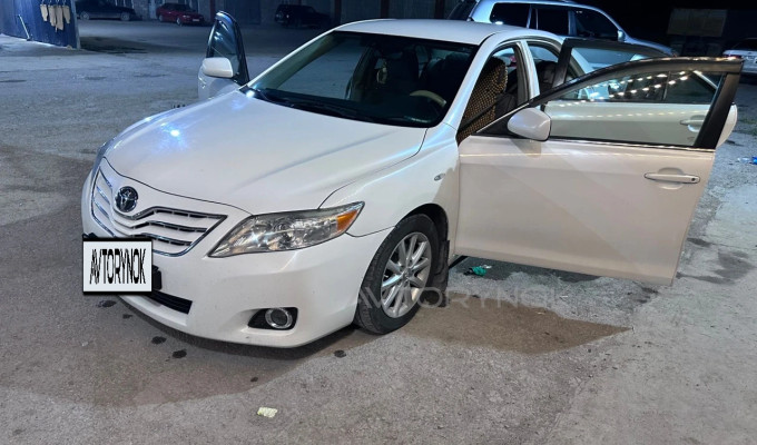 Toyota Camry 2009 года