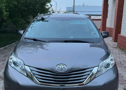 Toyota Sienna 2014 года